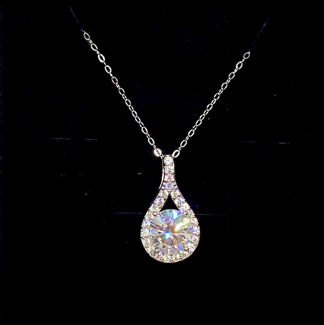 3 Carat Waterdrop Moissanite Pendant: 925 Sterling Silver Wedding Necklace