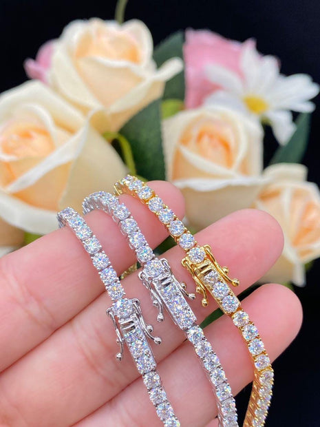 Moissanite Tennis Bracelet: Gold Plated, 5 Carats, Elegant Sparkle